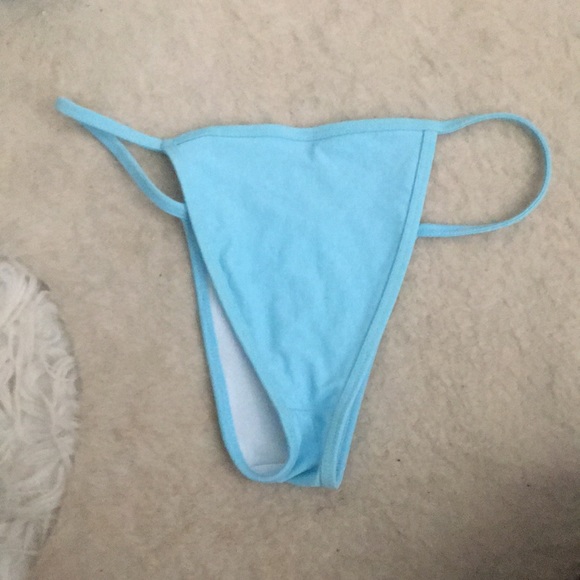 Blue bikini - Picture 3 of 4